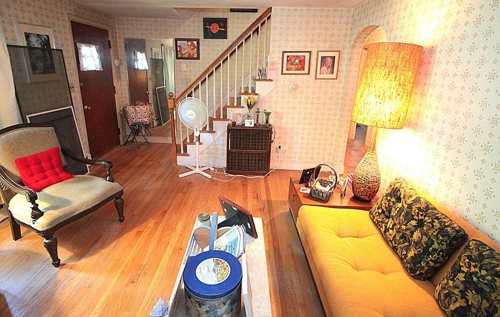 11 Carnavon Circle Springfield, MA 01109 - Photo 6 of 42 Gallery Image 6