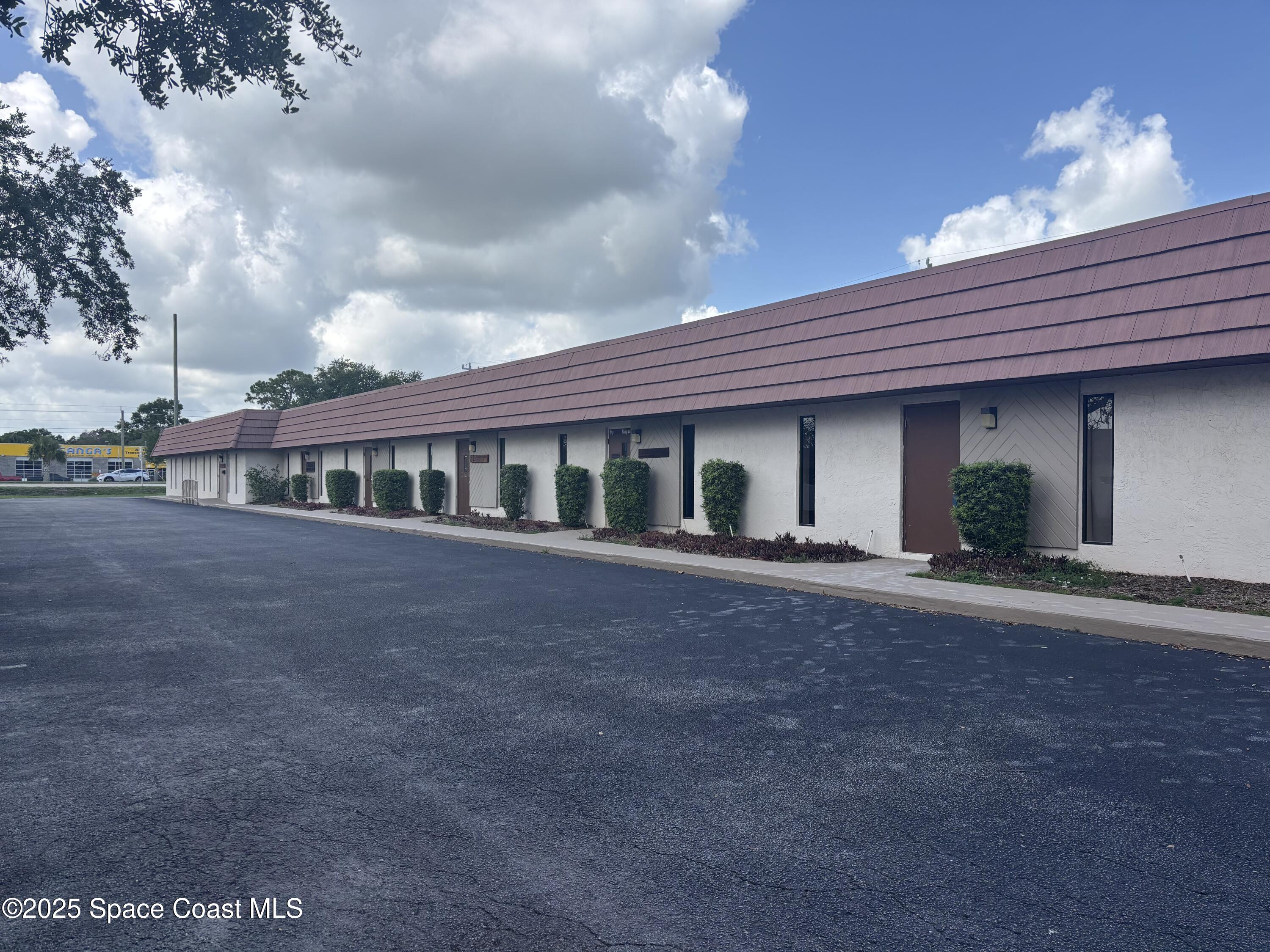 2105 Palm Bay Rd