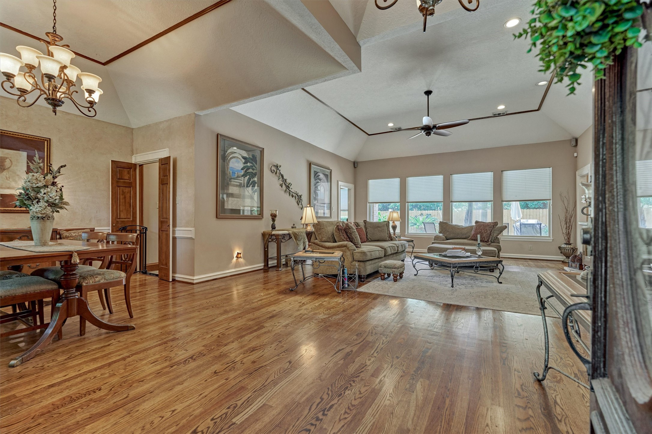 423 Pine Edge Drive Spring, TX 77380 - Photo 5 of 36