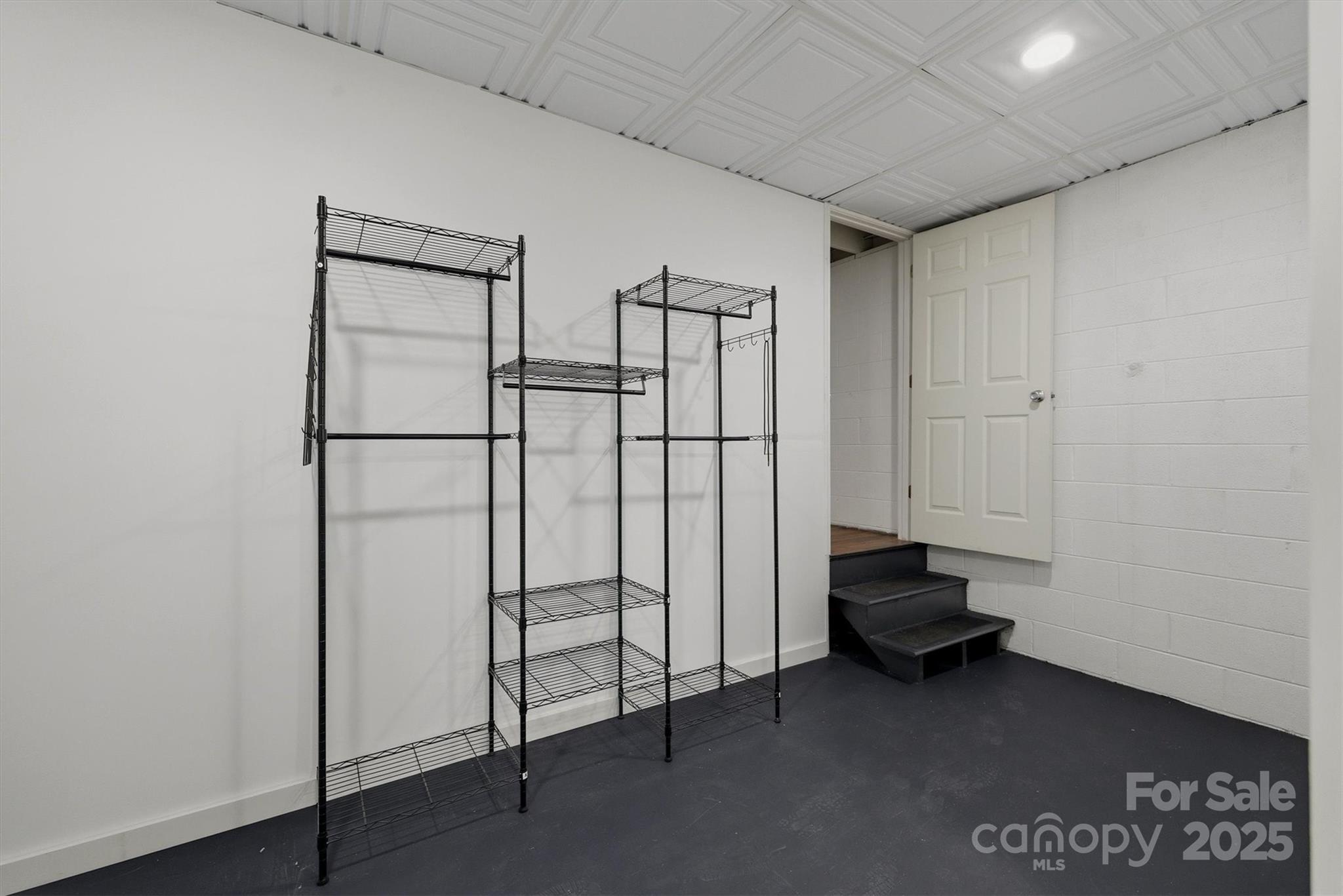 5341 Reese Store Avenue Morganton, NC 28655 - Photo 40 of 45 a view of a livingroom with closet