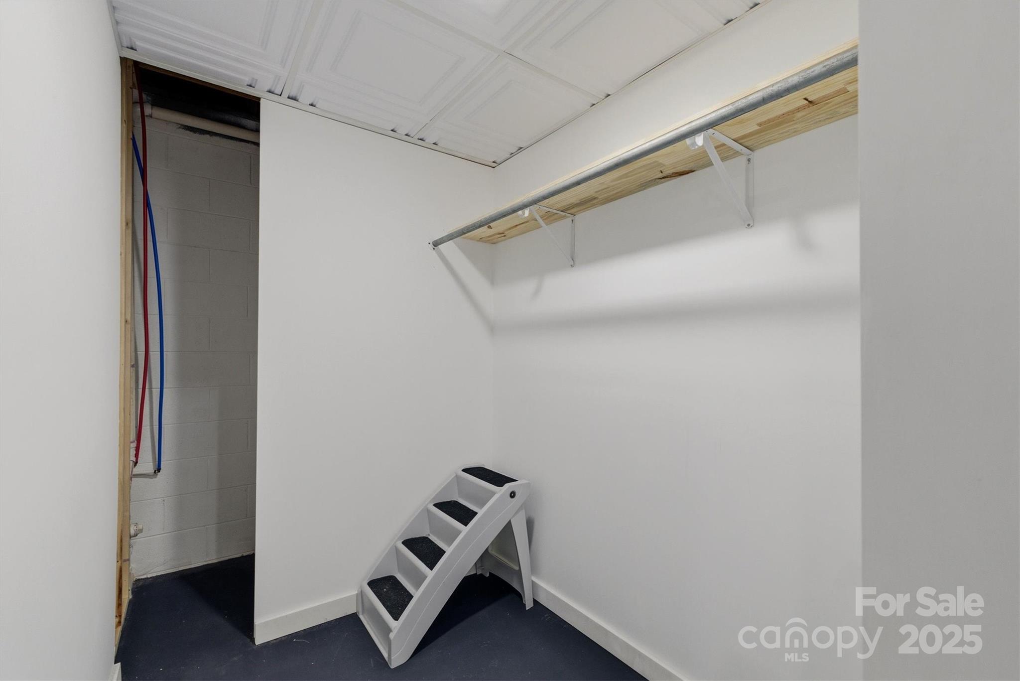 5341 Reese Store Avenue Morganton, NC 28655 - Photo 41 of 45 a view of room with air conditioner and empty racks