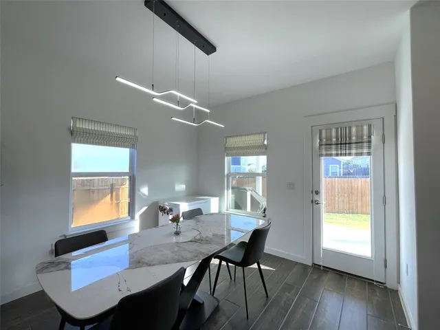 $2,195 | 15502 Pewter Luster Cove, Del Valle, TX 78617