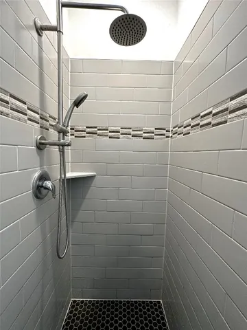 $2,195 | 15502 Pewter Luster Cove, Del Valle, TX 78617