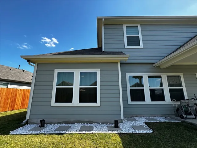 $2,195 | 15502 Pewter Luster Cove, Del Valle, TX 78617