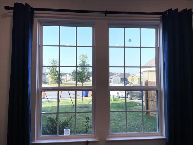 $2,195 | 15502 Pewter Luster Cove, Del Valle, TX 78617