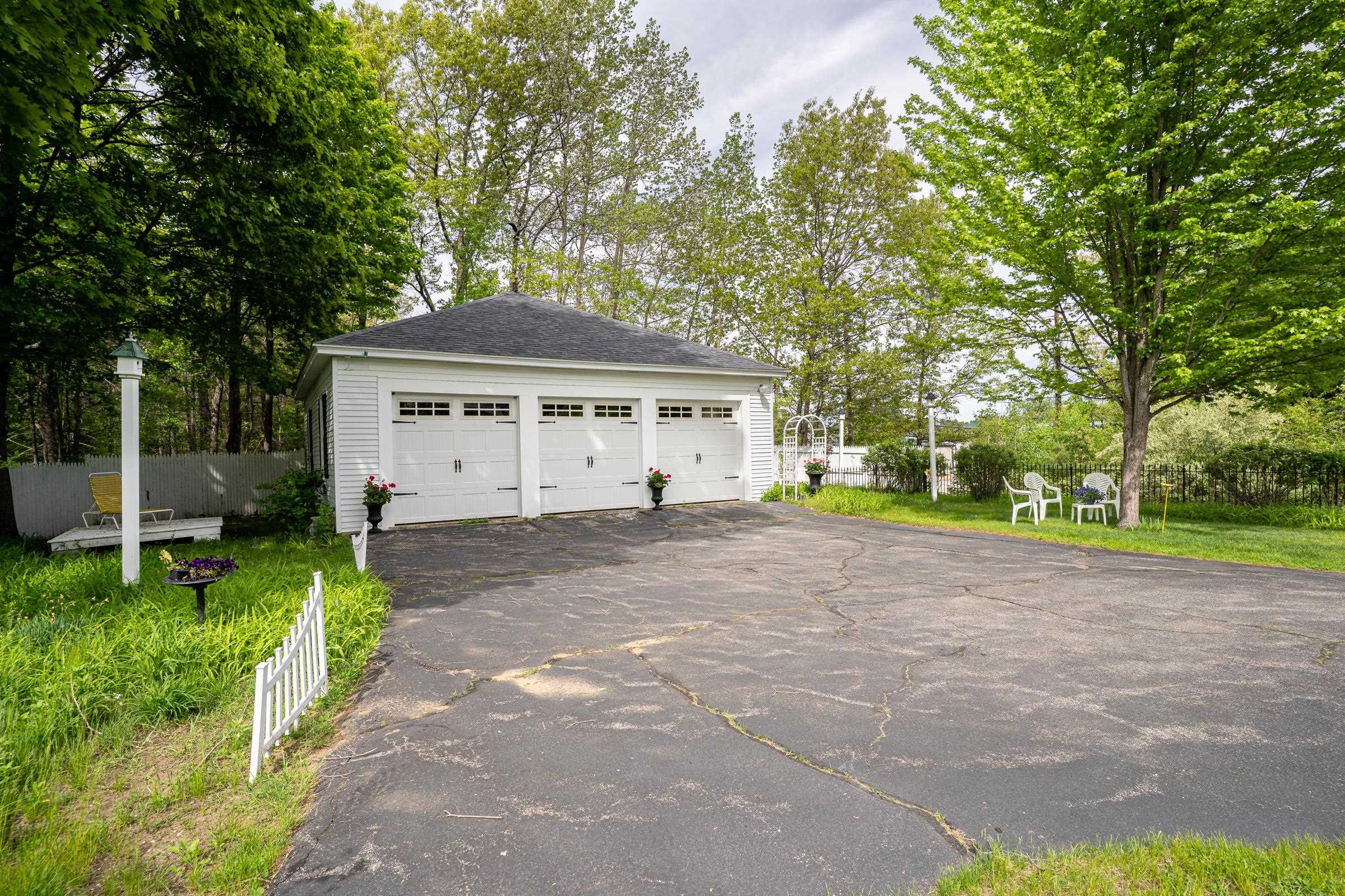 308 Main Street Fremont, NH 03044 - Photo 41 of 58
