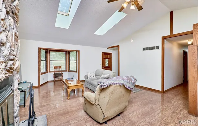 $339,900 | 209 Timber Ridge Court, Troy, MO 63379