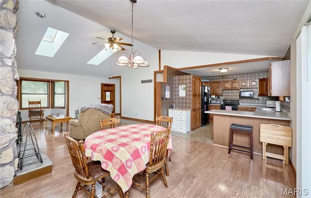 $339,900 | 209 Timber Ridge Court, Troy, MO 63379