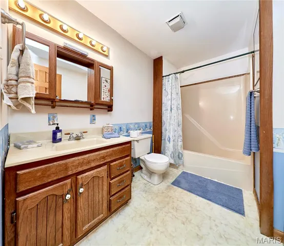 $339,900 | 209 Timber Ridge Court, Troy, MO 63379