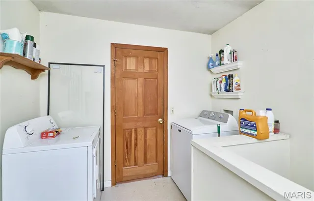 $339,900 | 209 Timber Ridge Court, Troy, MO 63379