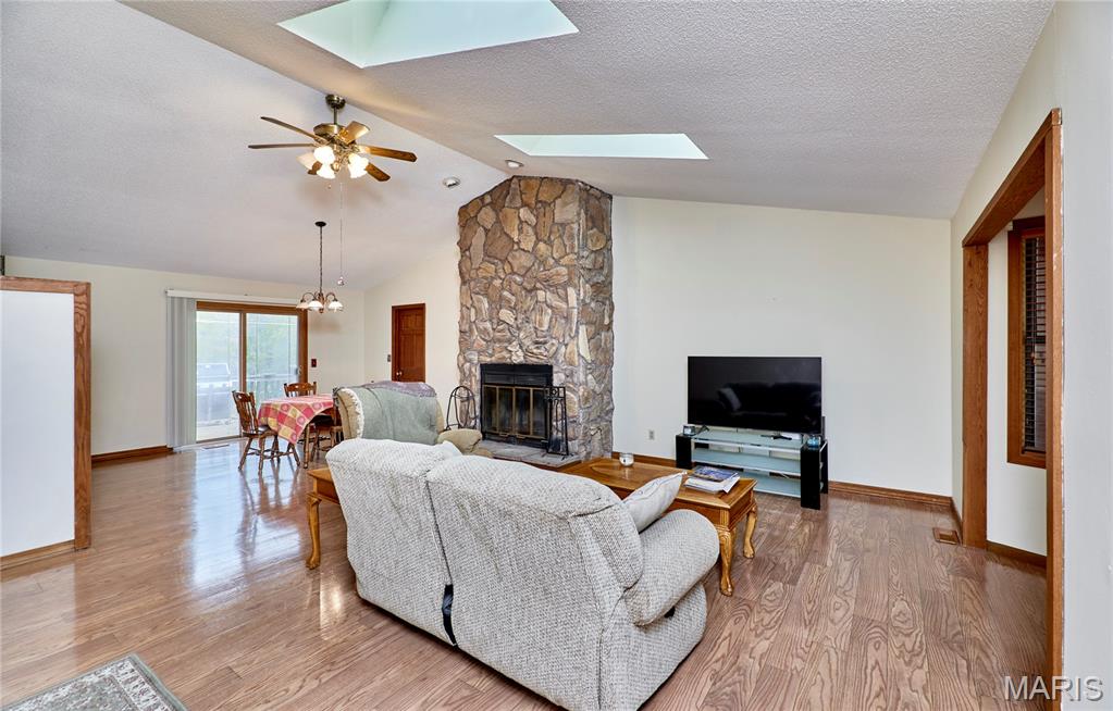 209 Timber Ridge Court Troy, MO 63379 - Photo 3 of 42