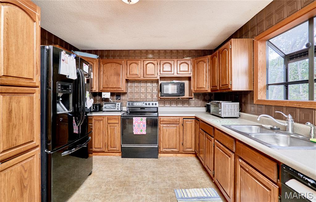 209 Timber Ridge Court Troy, MO 63379 - Photo 4 of 42