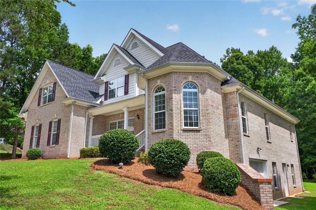 8228 River Pointe Overlook Winston, GA 30187 - Photo 3 of 38