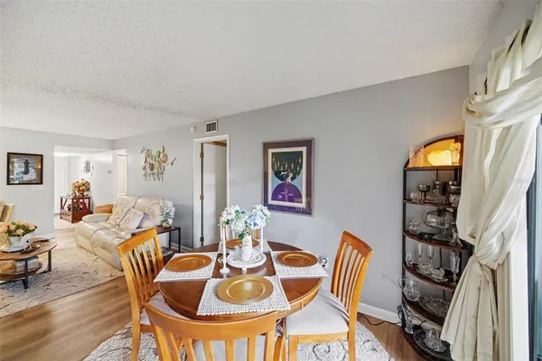 $189,900 | 303 Martha Lane, Unit 303, Oldsmar, FL 34677