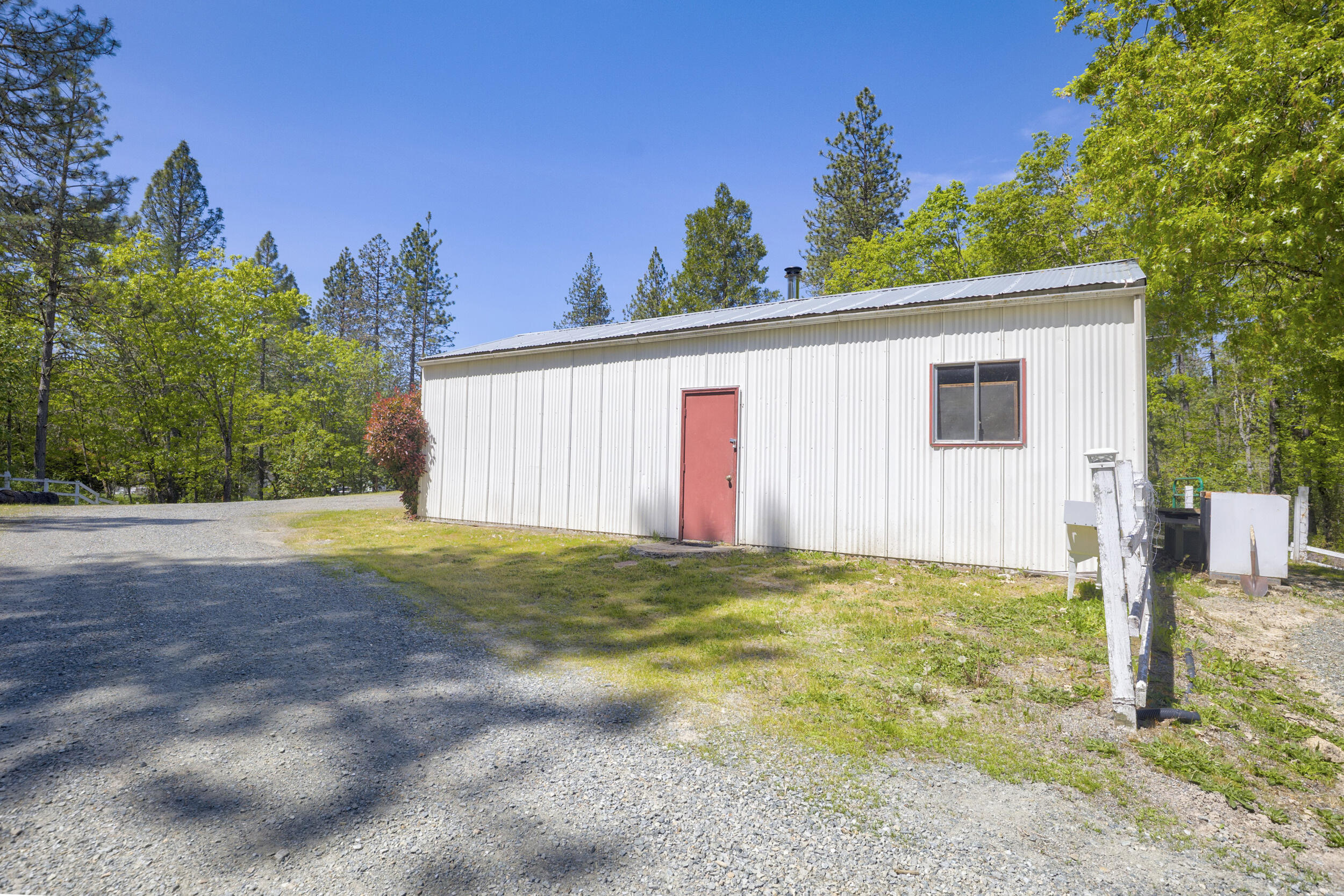 2000 Stringer Gap Road Grants Pass, OR 97527 - Photo 46 of 50 Studio_Workshop