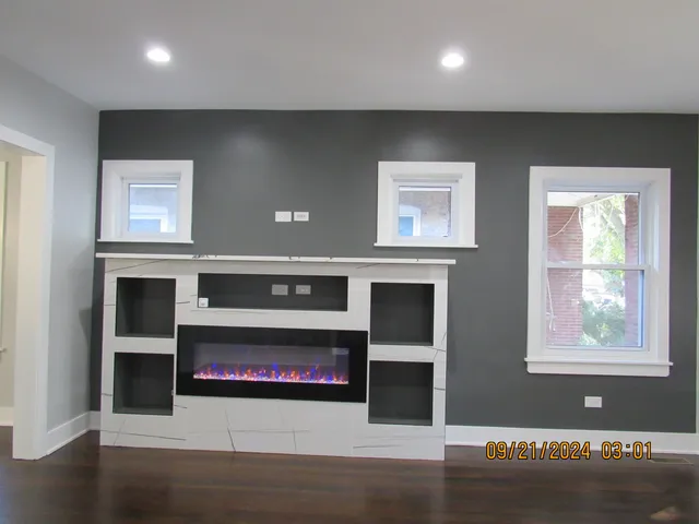 $599,990 | 5423 North Sawyer Avenue, Chicago, IL 60625