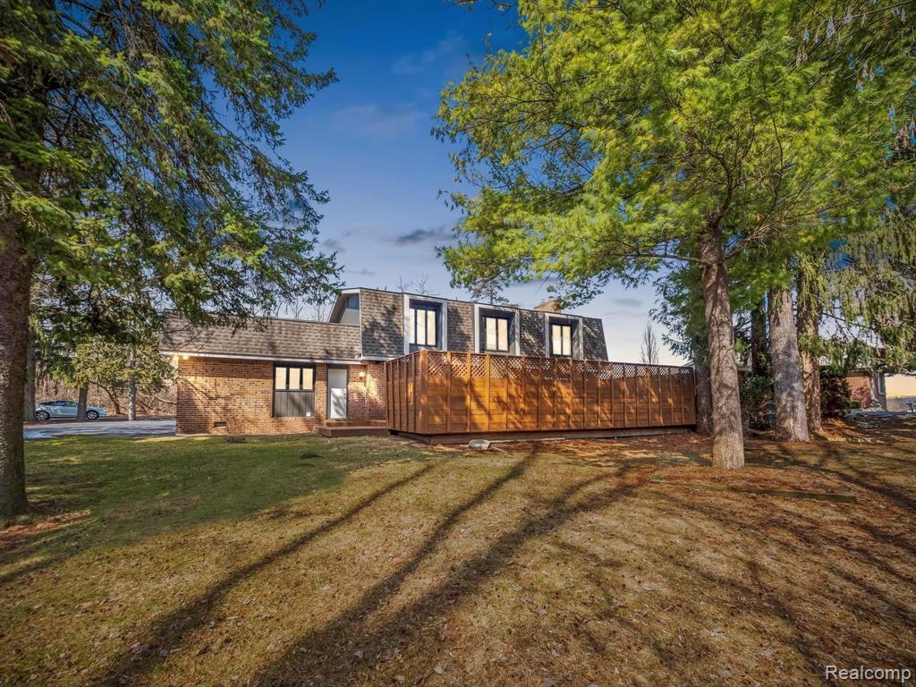 2880 Walnut Lake Road West Bloomfield, MI 48323 - Photo 26 of 30