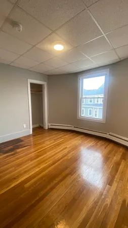 $2,600 | 271 Shirley Street, Unit 4, Winthrop, MA 02152