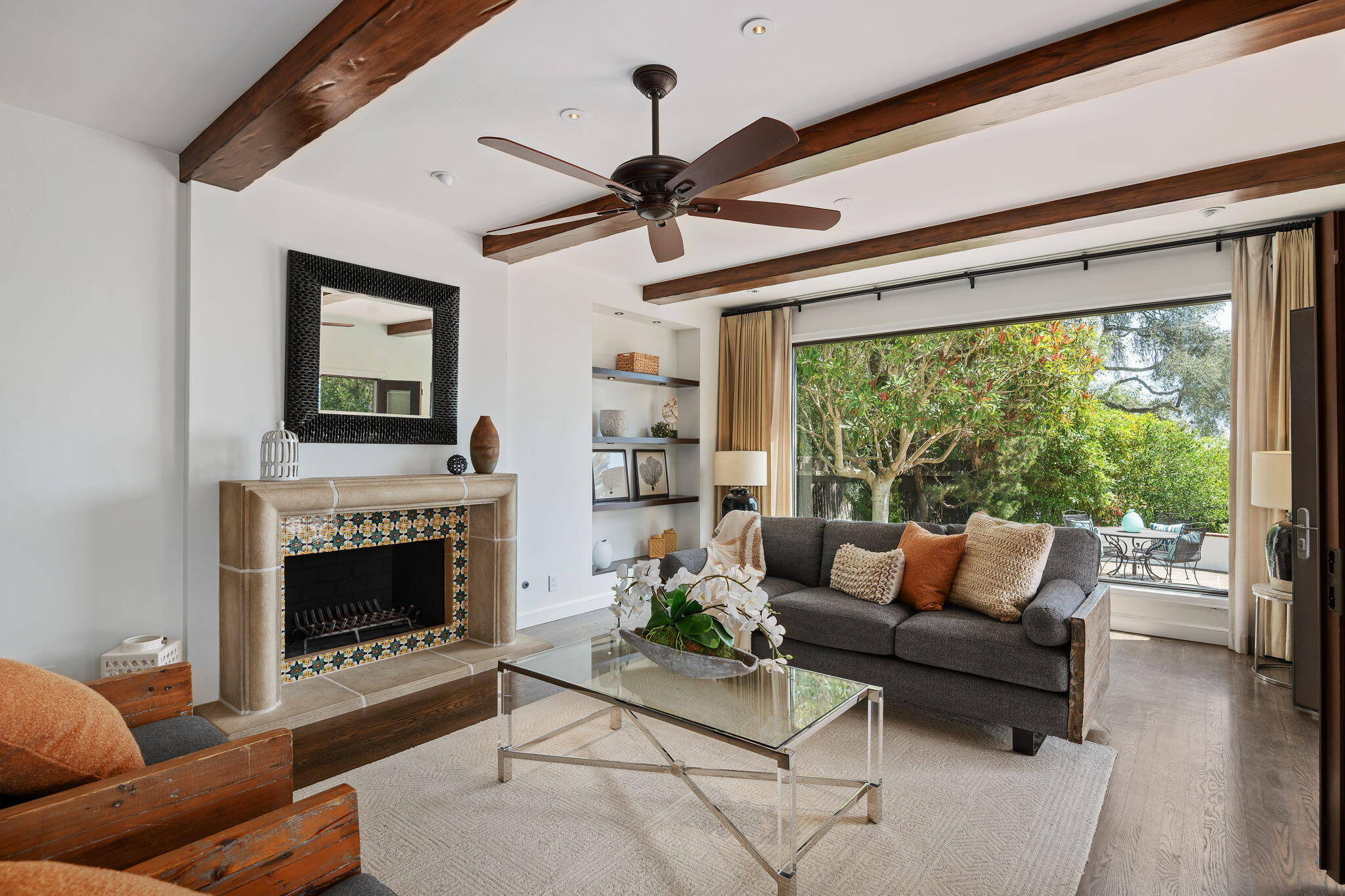 1021 Las Alturas Road Santa Barbara, CA 93103 - Photo 6 of 48 06-Living Room