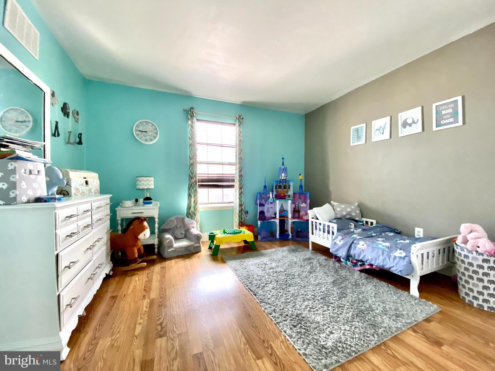 354 Scola Road Brookhaven, PA 19015 - Photo 11 of 114 Gallery Image 11