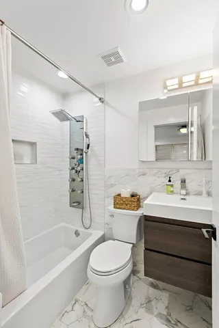 $505,000 | 121 Coles Street, Unit 1, Jersey City, NJ 07302