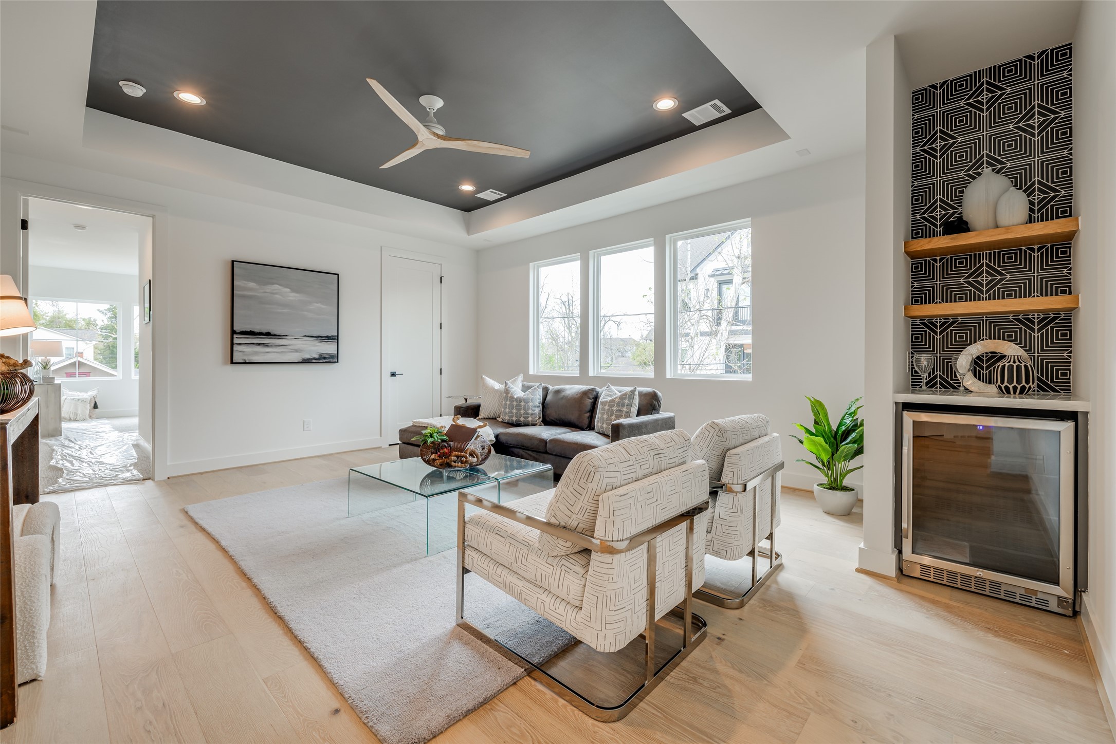 902 East 25th Street Houston, TX 77009 - Photo 34 of 48 * ASK ABOUT CUSTOMIZATION OPTIONS DURING CONSTRUCTION ONLY
* MAZZARINO MODEL HOME
* PHOTOS MAY SHOW A SIMILAR FLOOR PLAN AND/OR UPGRADED/ALTERNATIVE FINISHES
* Please use these photos as a guide
*THIS IS AN ACTIVE CONSTRUCTION SITE, BUYERS MUST REQUEST APPOINTMENT TO BE ON PREMISES AT ALL TIMES.