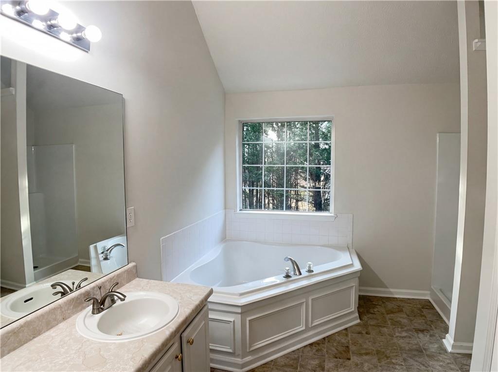 716 Overlook Crest Monroe, GA 30655 - Photo 12 of 24