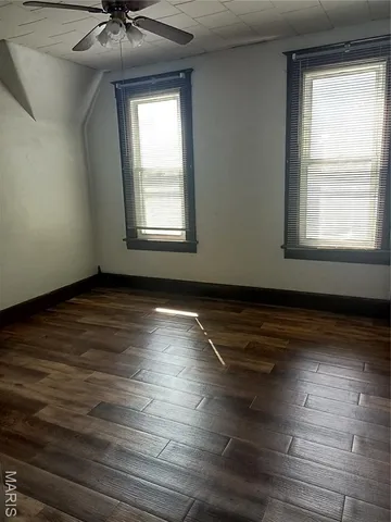 $136,900 | 101 West South Street, Nokomis, IL 62075