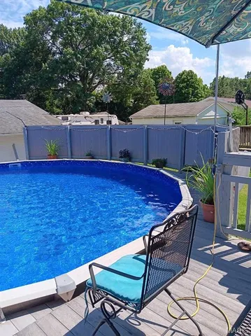 $136,900 | 101 West South Street, Nokomis, IL 62075