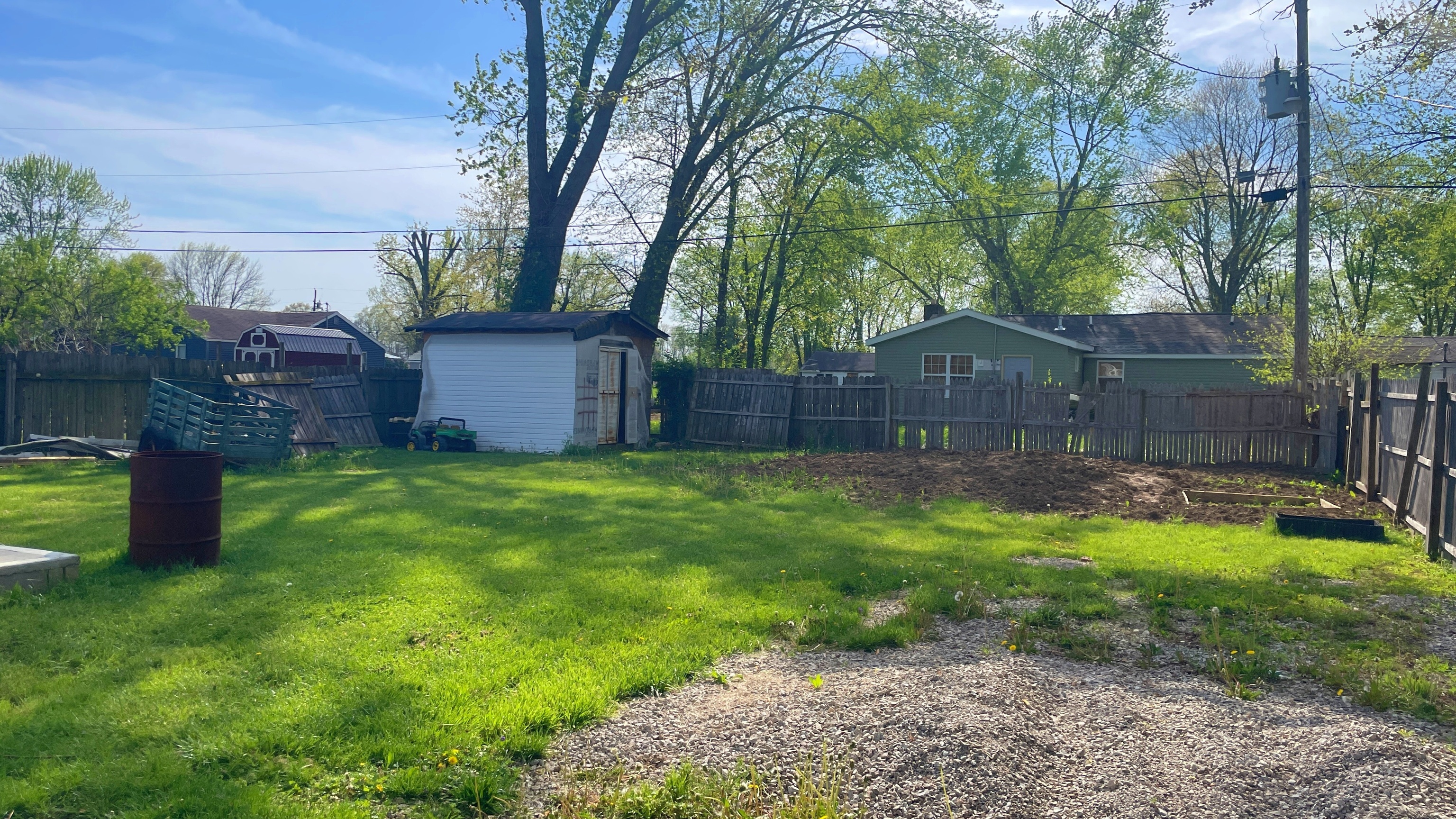 624 Rosemary Road Columbus, IN 47203 - Photo 3 of 13 Gallery Image 3