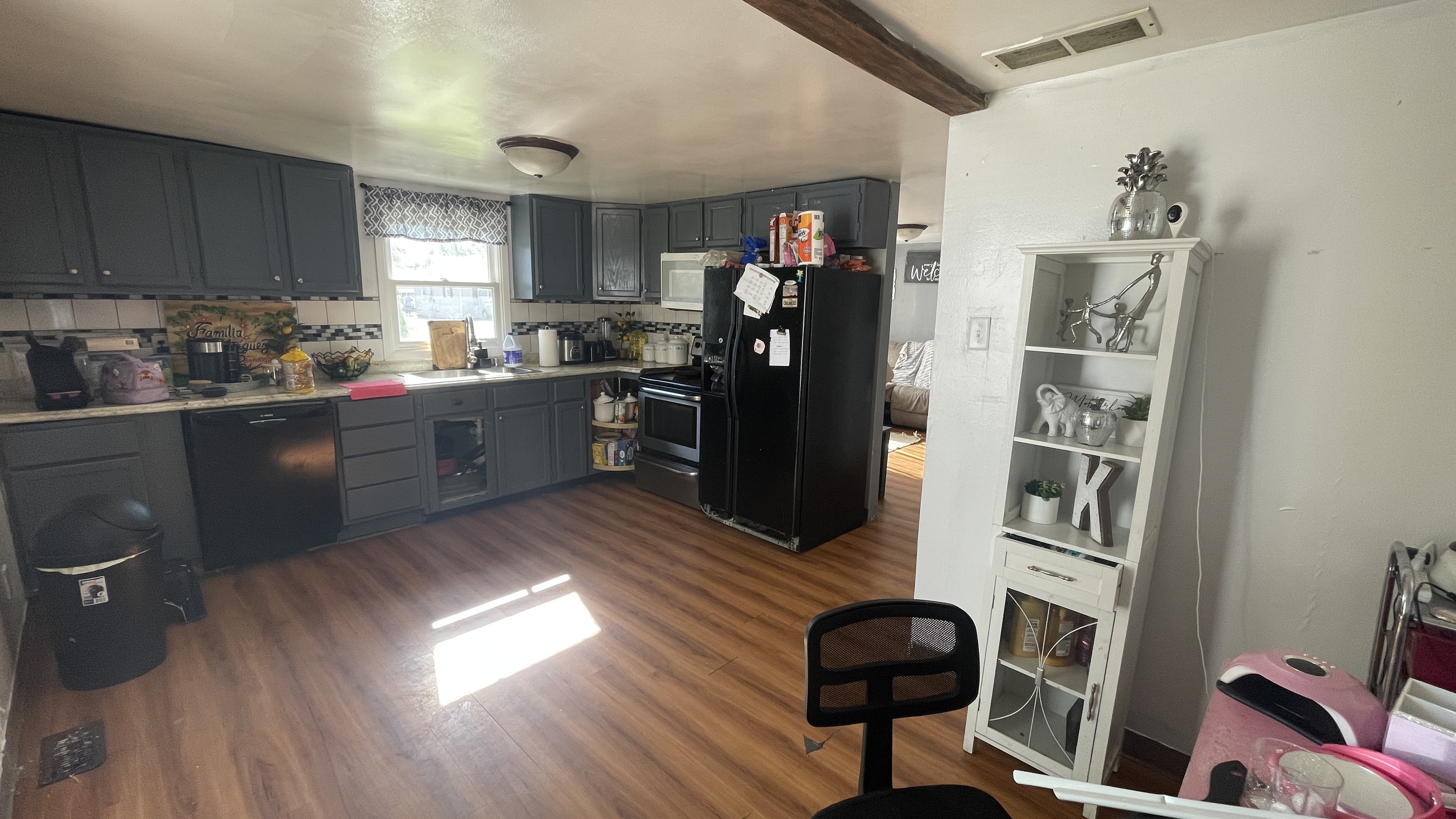 624 Rosemary Road Columbus, IN 47203 - Photo 8 of 13 Gallery Image 8