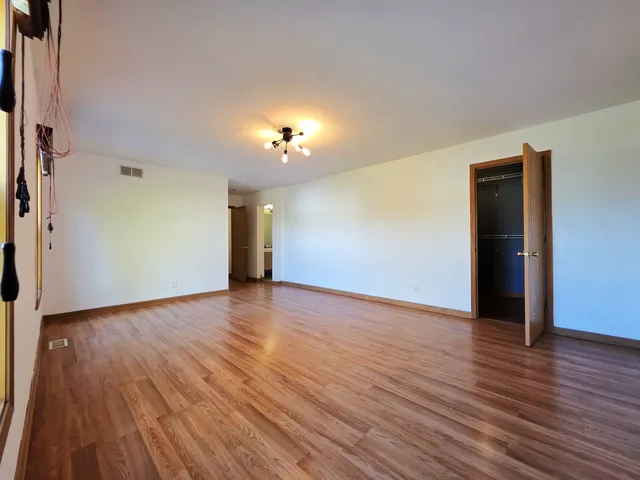 $299,999 | 2513 Ridgefield Drive, Belvidere, IL 61008