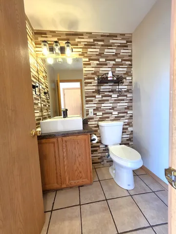 $299,999 | 2513 Ridgefield Drive, Belvidere, IL 61008