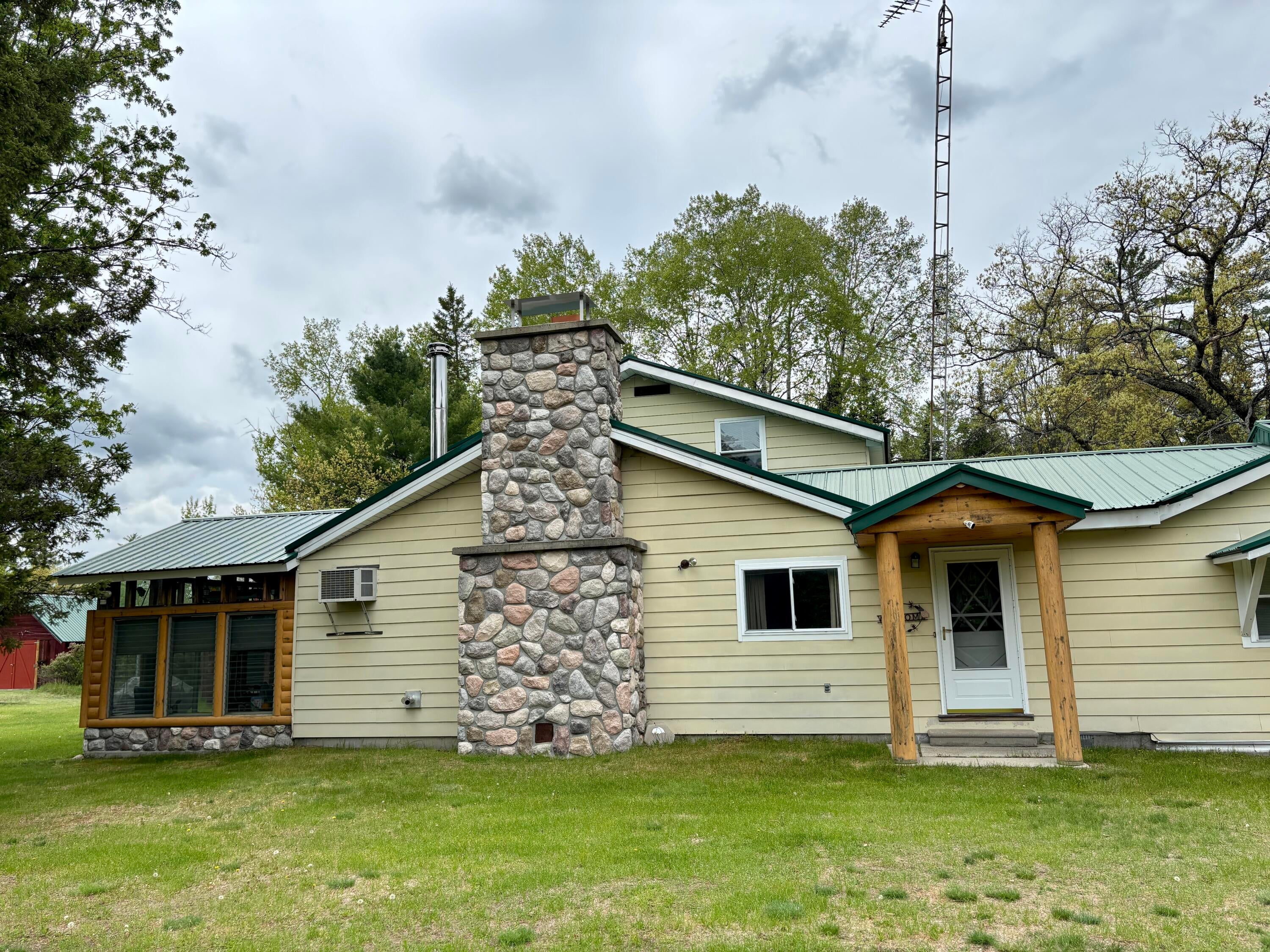 4650 Mc Kinley Road Mio, MI 48647 - Photo 4 of 79 IMG_9083
