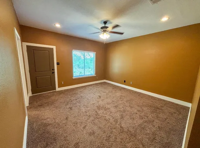 $2,000 | 168 Uplift, Unit B, Horseshoe Bay, TX 78657