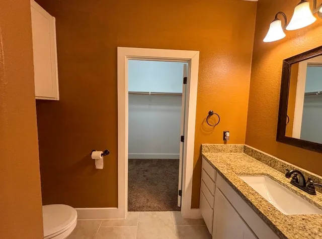 $2,000 | 168 Uplift, Unit B, Horseshoe Bay, TX 78657