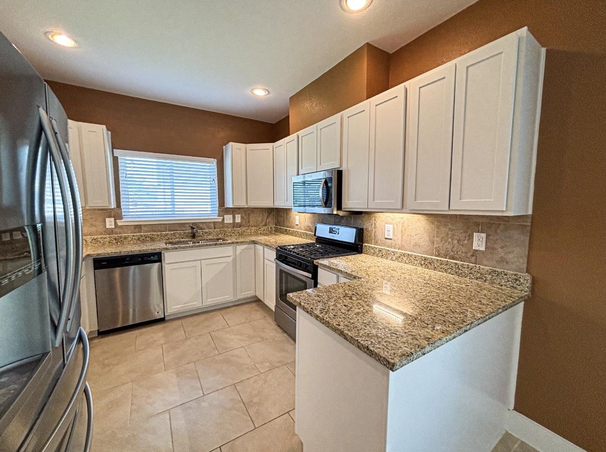 168 Uplift, Unit B Horseshoe Bay, TX 78657 - Photo 3 of 23