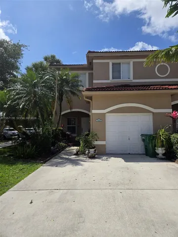 $3,200 | 7662 North Southwood Circle, Unit 7662, Davie, FL 33328