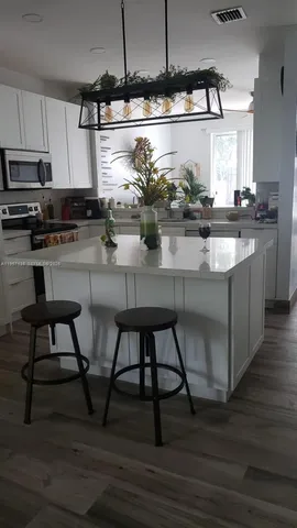 $3,200 | 7662 North Southwood Circle, Unit 7662, Davie, FL 33328