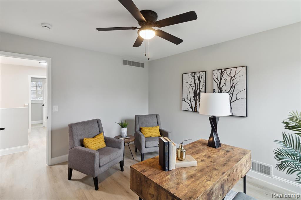 23083 Farmington Road Farmington, MI 48336 - Photo 21 of 30 Gallery Image 21