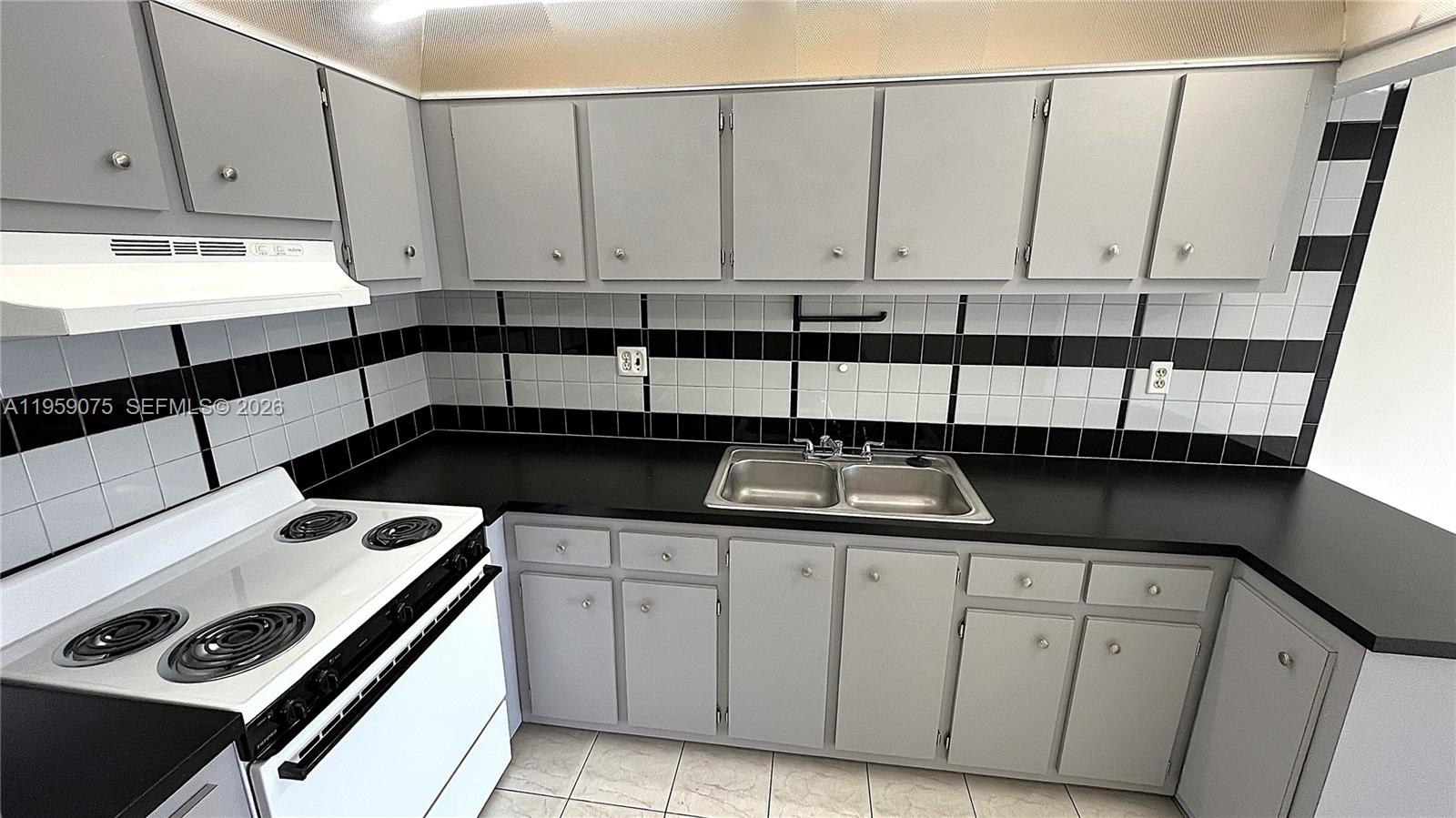 14250 Southwest 62nd Street, Unit 424 Miami, FL 33183 - Photo 8 of 24