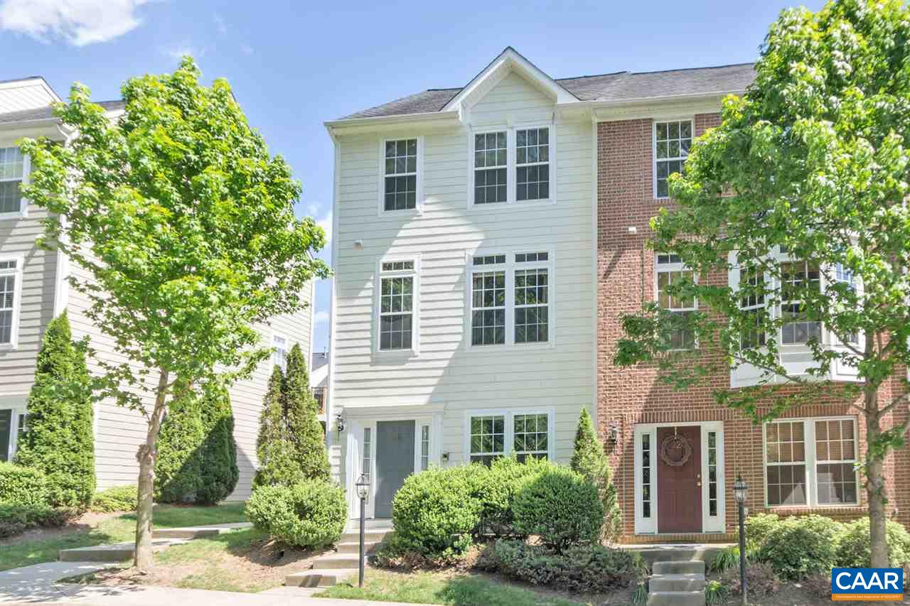 918 Rainier Road Charlottesville, VA 22903 - Photo 1 of 26 End-unit townhouse in Cherry Hill, bring your clients by today!