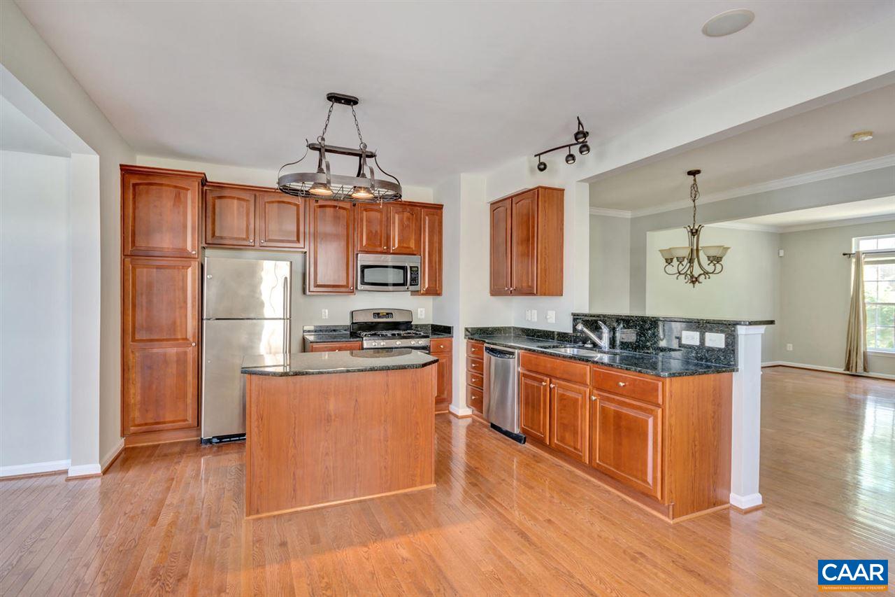 918 Rainier Road Charlottesville, VA 22903 - Photo 12 of 26 Gallery Image 12