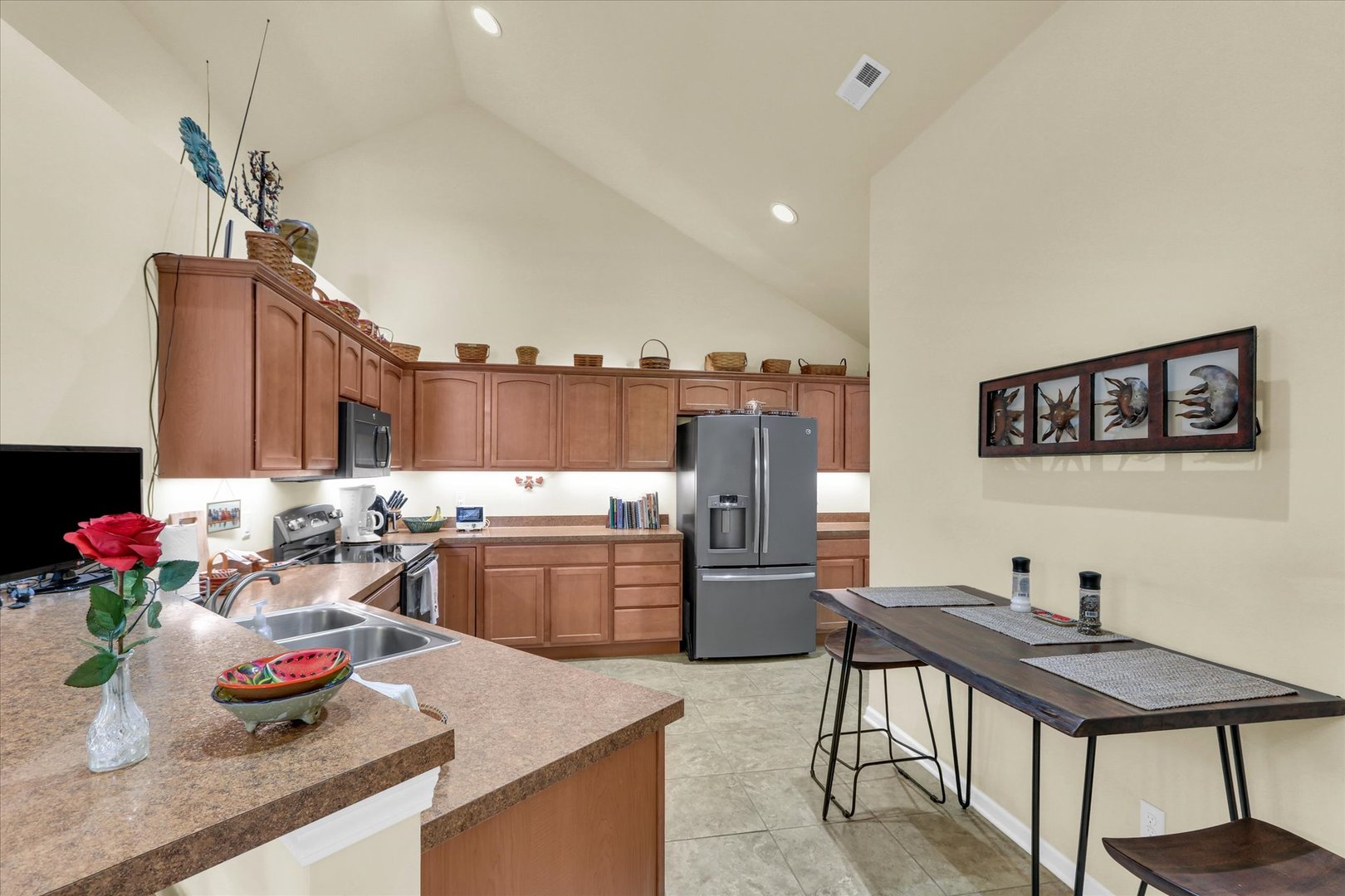 2730 Madelynn Drive Champaign, IL 61822 - Photo 24 of 35 a room with gym equipment