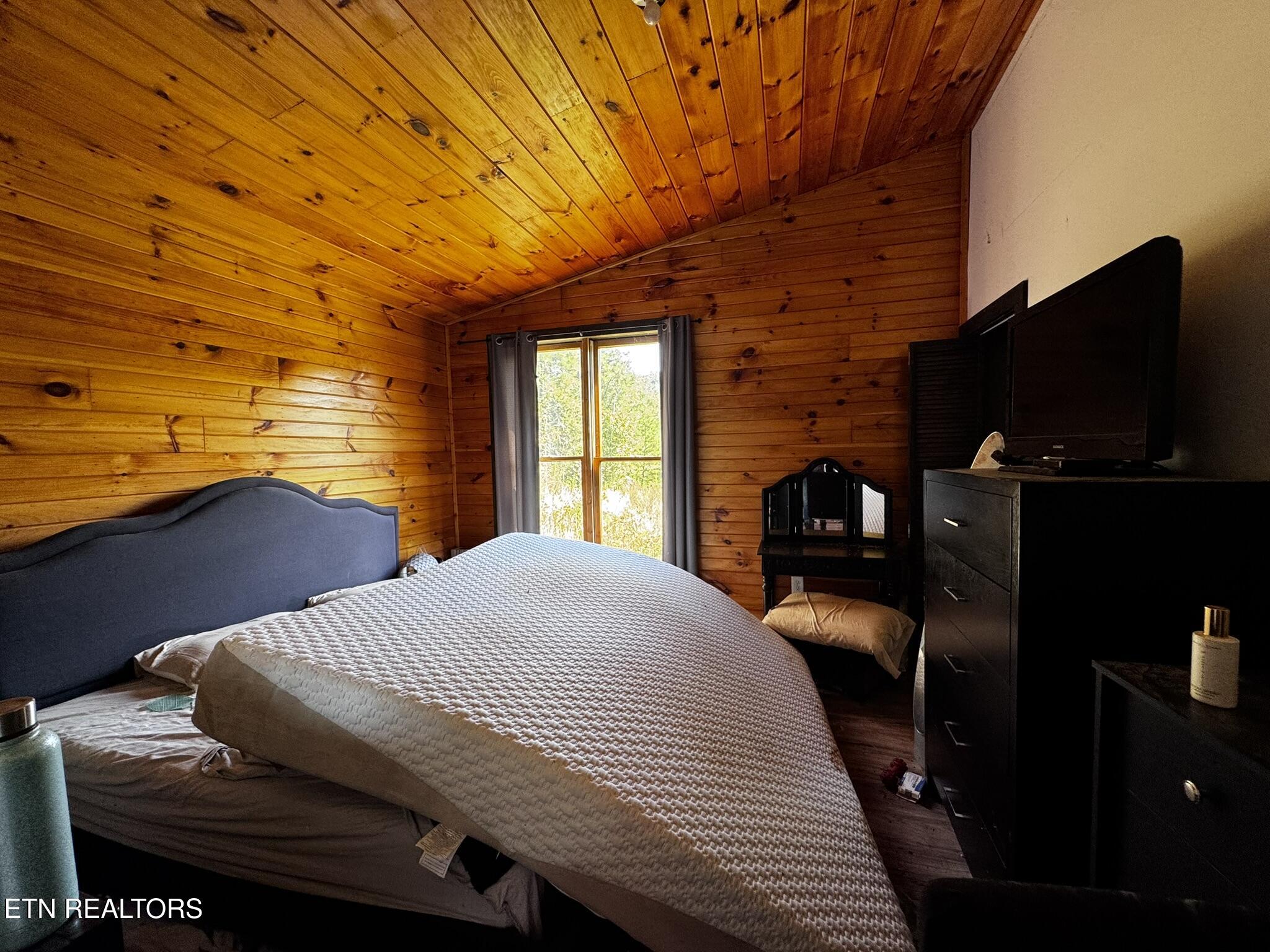 351 White Plains Road Vonore, TN 37885 - Photo 11 of 15 IMG_9200