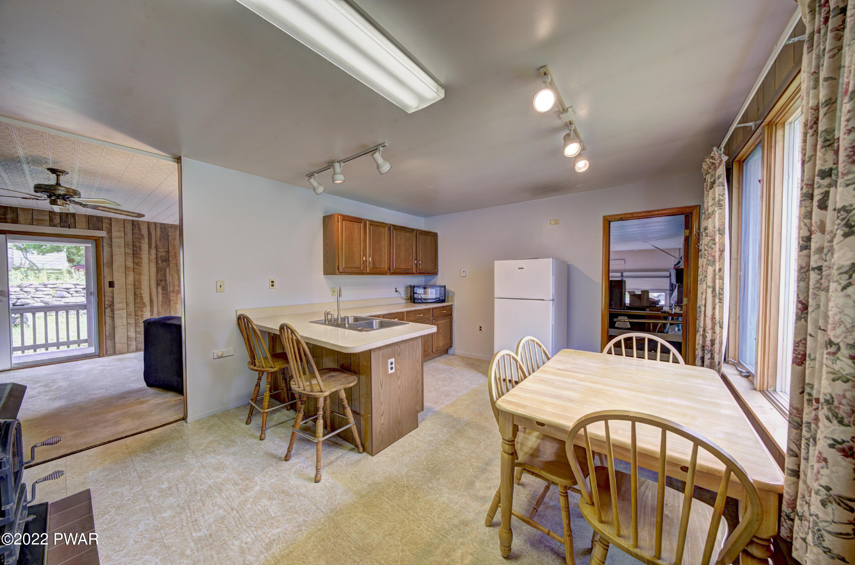 4 Riverside Drive Hawley, PA 18428 - Photo 7 of 24 Kitchen