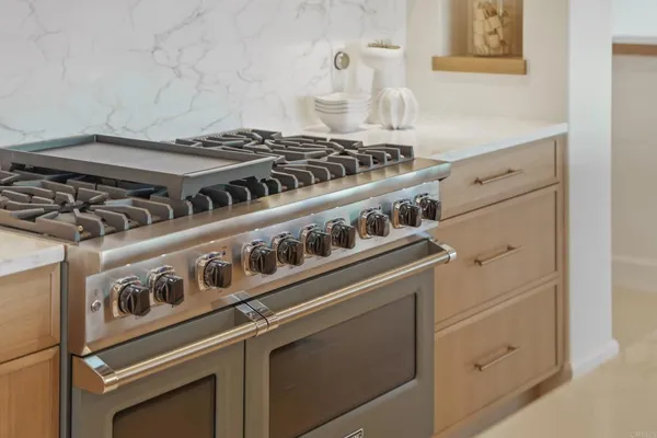 $7,500,000 | 8341 La Jolla Scenic Drive North, La Jolla, CA 92037