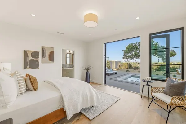 $7,500,000 | 8341 La Jolla Scenic Drive North, La Jolla, CA 92037