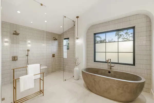 $7,500,000 | 8341 La Jolla Scenic Drive North, La Jolla, CA 92037