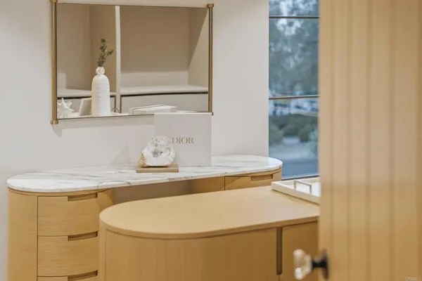 $7,500,000 | 8341 La Jolla Scenic Drive North, La Jolla, CA 92037